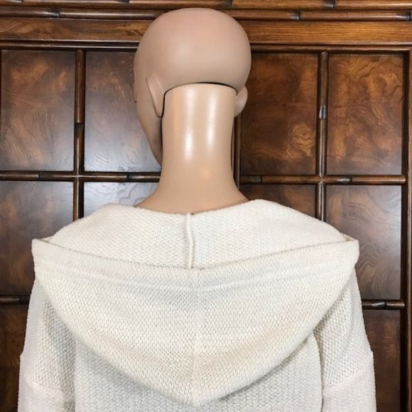 NWOT Tribal Ivory Chenille Drawstring Grommet Curved Hem Sweater Hoodie - Picture 12 of 16